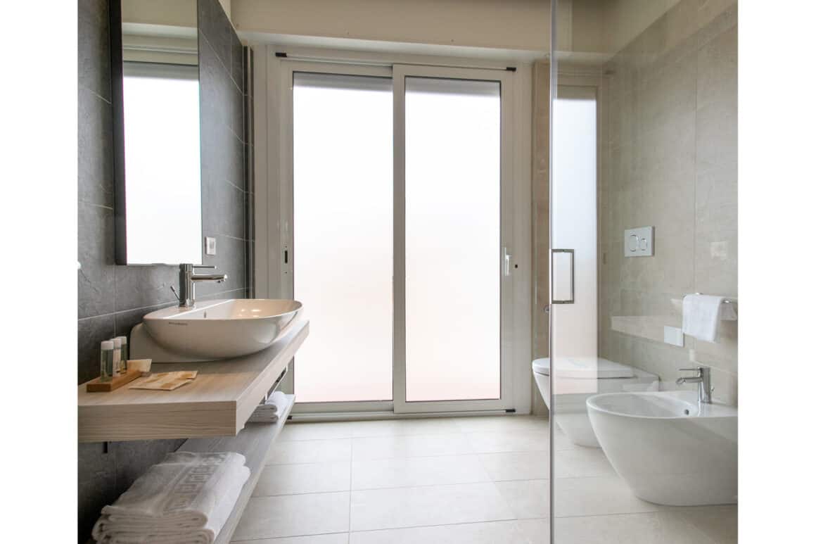 JS-6 Junior Suite